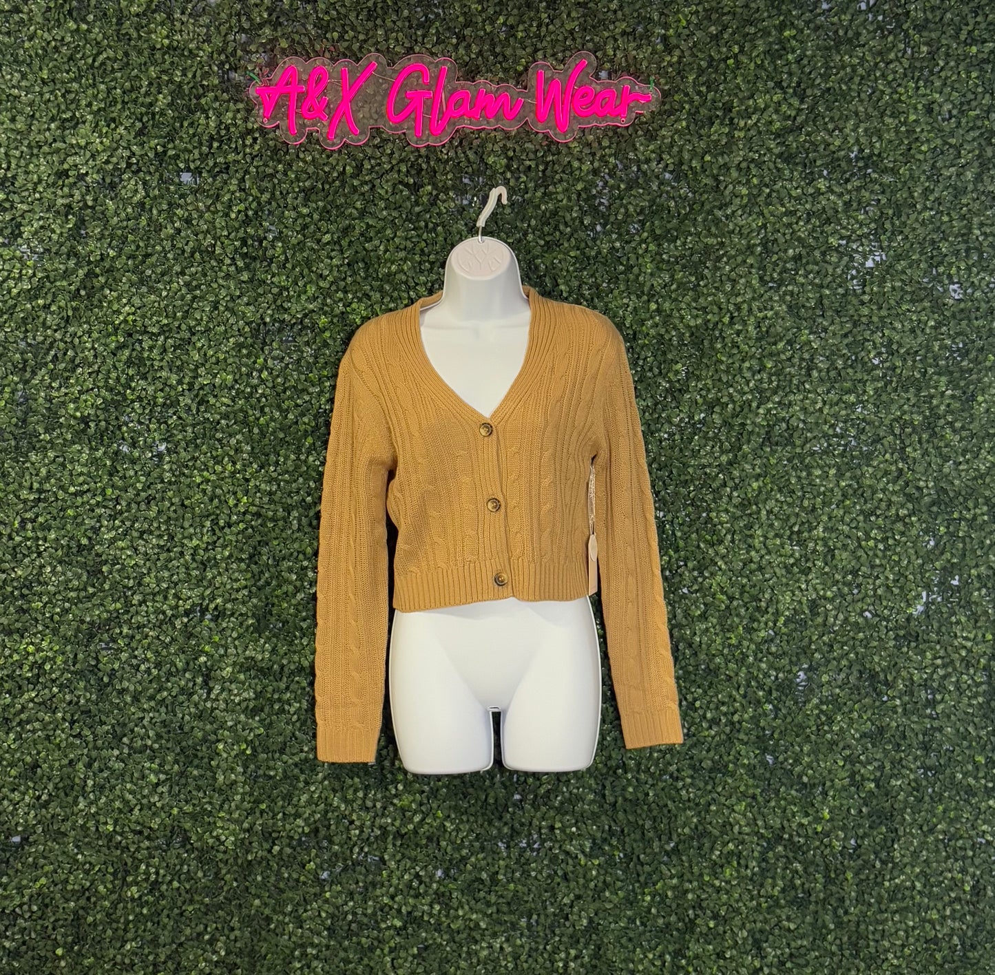 Cropped Cable Knit Cardigan